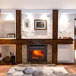 Les Praz - 280sqm - Sauna Cinema Fitness - 5 Bedrooms In Heart Of Les Praz - By Cozee * Chamonix
