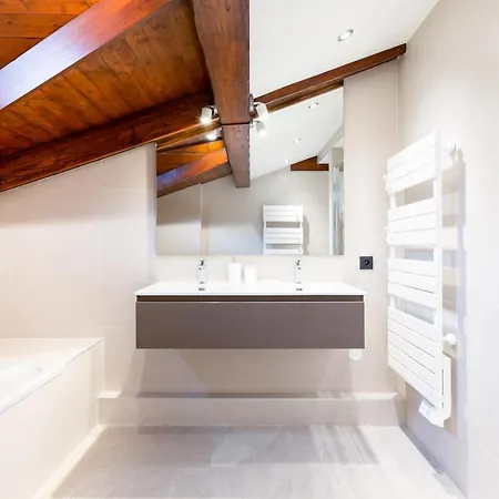 Les Praz - 280sqm - Sauna Cinema Fitness - 5 Bedrooms In Heart Of Les Praz - By Cozee