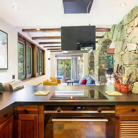 Les Praz - 280sqm - Sauna Cinema Fitness - 5 Bedrooms In Heart Of Les Praz - By Cozee * Chamonix