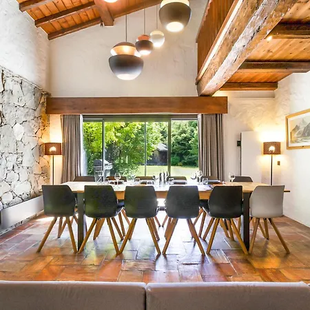 280sqm 5 Bedroom Sauna Cinema Close To Lift Chalé
