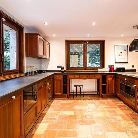 Les Praz - 280sqm - Sauna Cinema Fitness - 5 Bedrooms In Heart Of Les Praz - By Cozee *