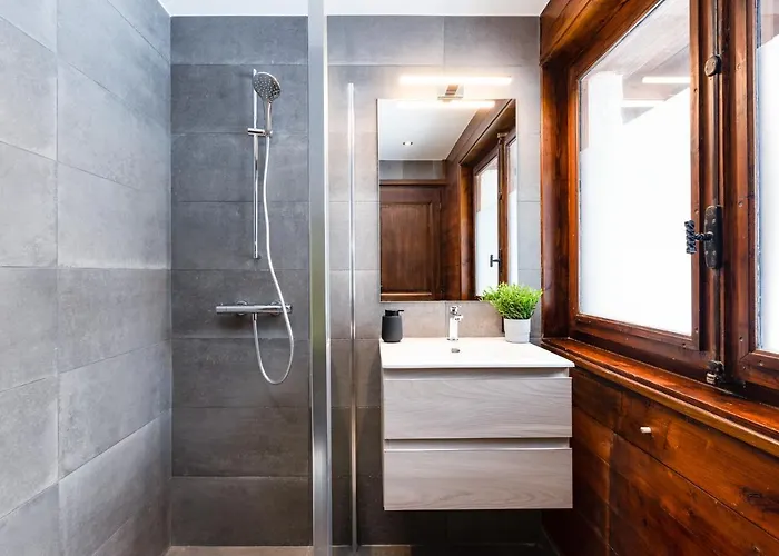 Alpesi faház Les Praz - 280sqm - Sauna Cinema Fitness - 5 Bedrooms In Heart Of Les Praz - By Cozee