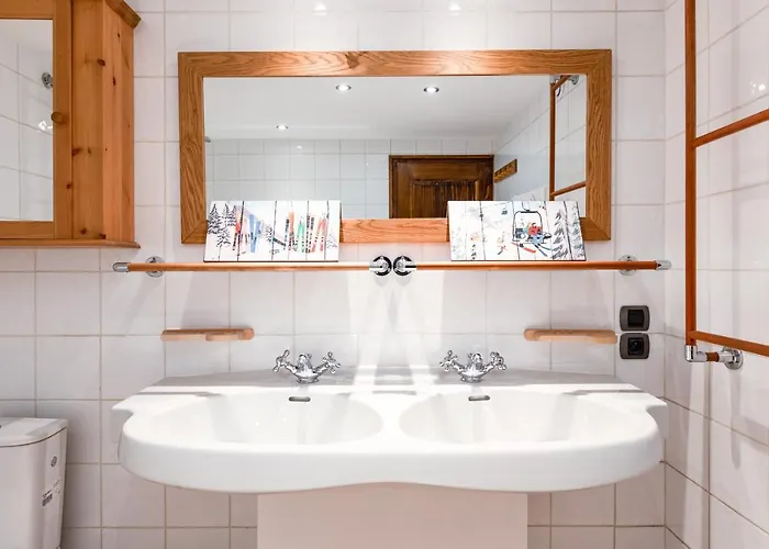 Les Praz - 280sqm - Sauna Cinema Fitness - 5 Bedrooms In Heart Of Les Praz - By Cozee Alpesi faház