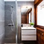 Шале Les Praz - 280sqm - Sauna Cinema Fitness - 5 Bedrooms In Heart Of Les Praz - By Cozee