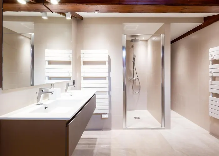 Шале Les Praz - 280sqm - Sauna Cinema Fitness - 5 Bedrooms In Heart Of Les Praz - By Cozee